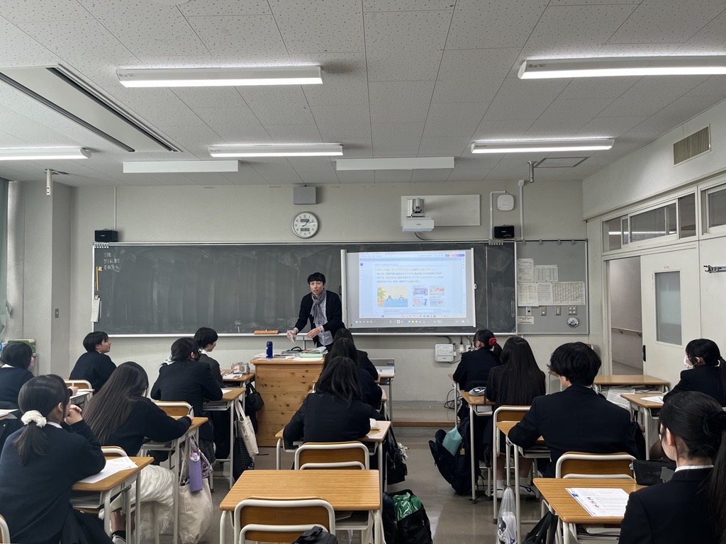 東京都立向丘高等学校にて講演を行いました